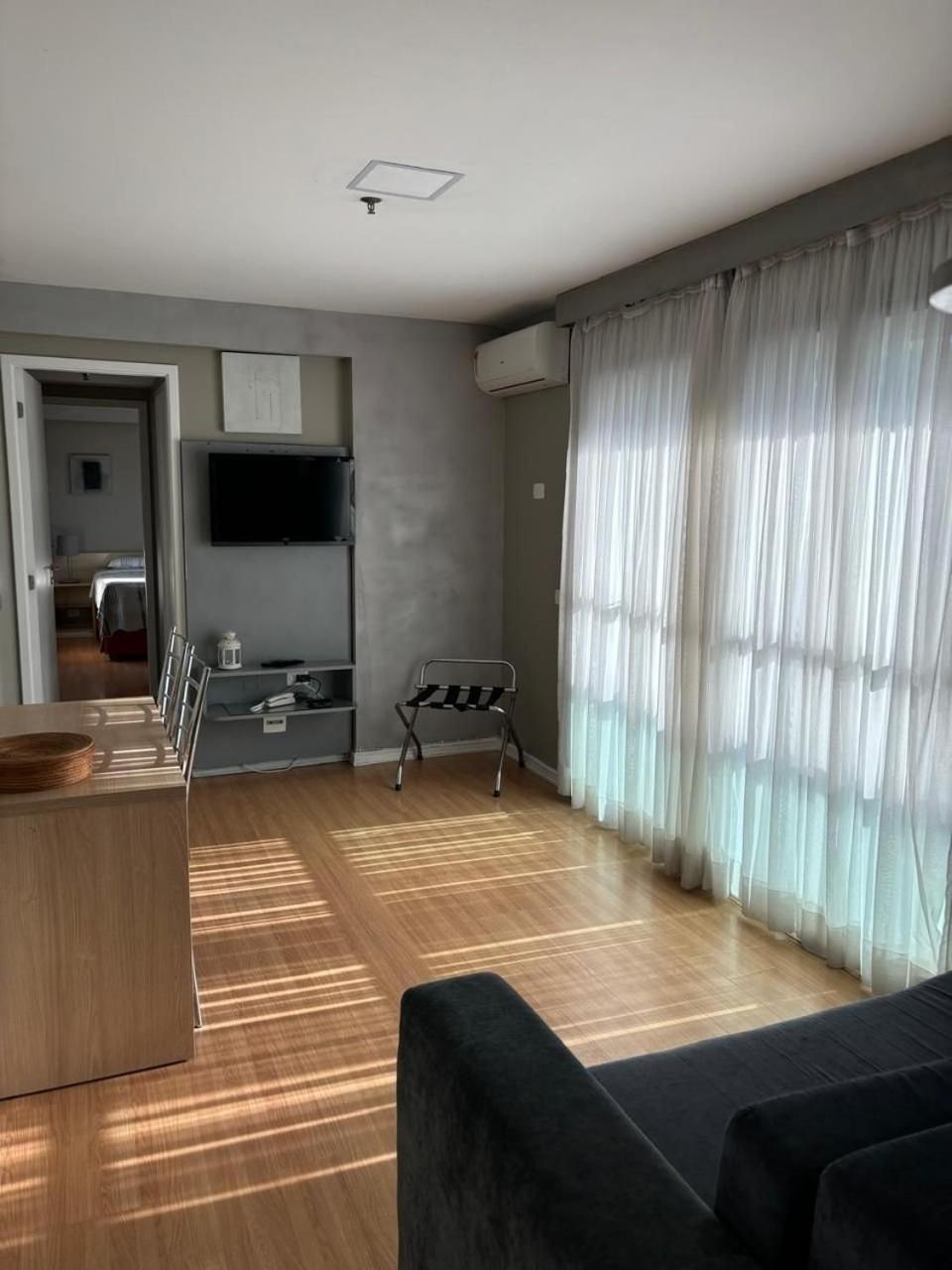 Hotel Flat De Copacabana Ipanema - Pe Na Areia Río de Janeiro
